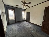 3302 Rockingham Rd Road, Davenport, IA 52802