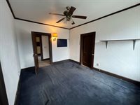 3302 Rockingham Rd Road, Davenport, IA 52802