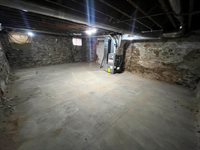 3302 Rockingham Rd Road, Davenport, IA 52802