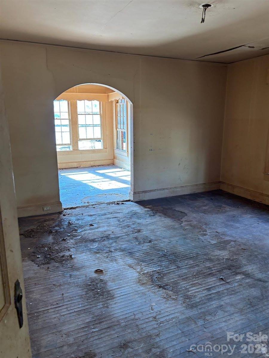 5724 Mooresville Road, Kannapolis, NC 28081