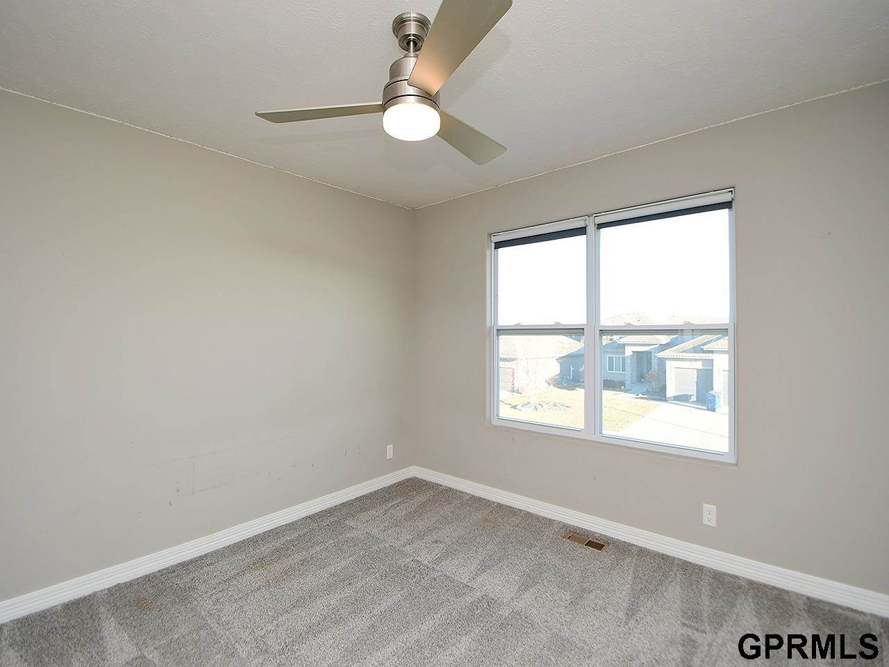 18421 Merion Drive, Omaha, NE 68136