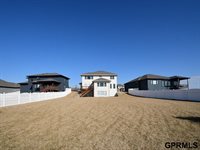 18421 Merion Drive, Omaha, NE 68136