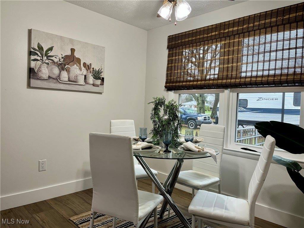 5589 Middletown Road East, New Middletown, OH 44442