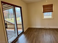 5589 Middletown Road East, New Middletown, OH 44442