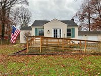 5589 Middletown Road East, New Middletown, OH 44442