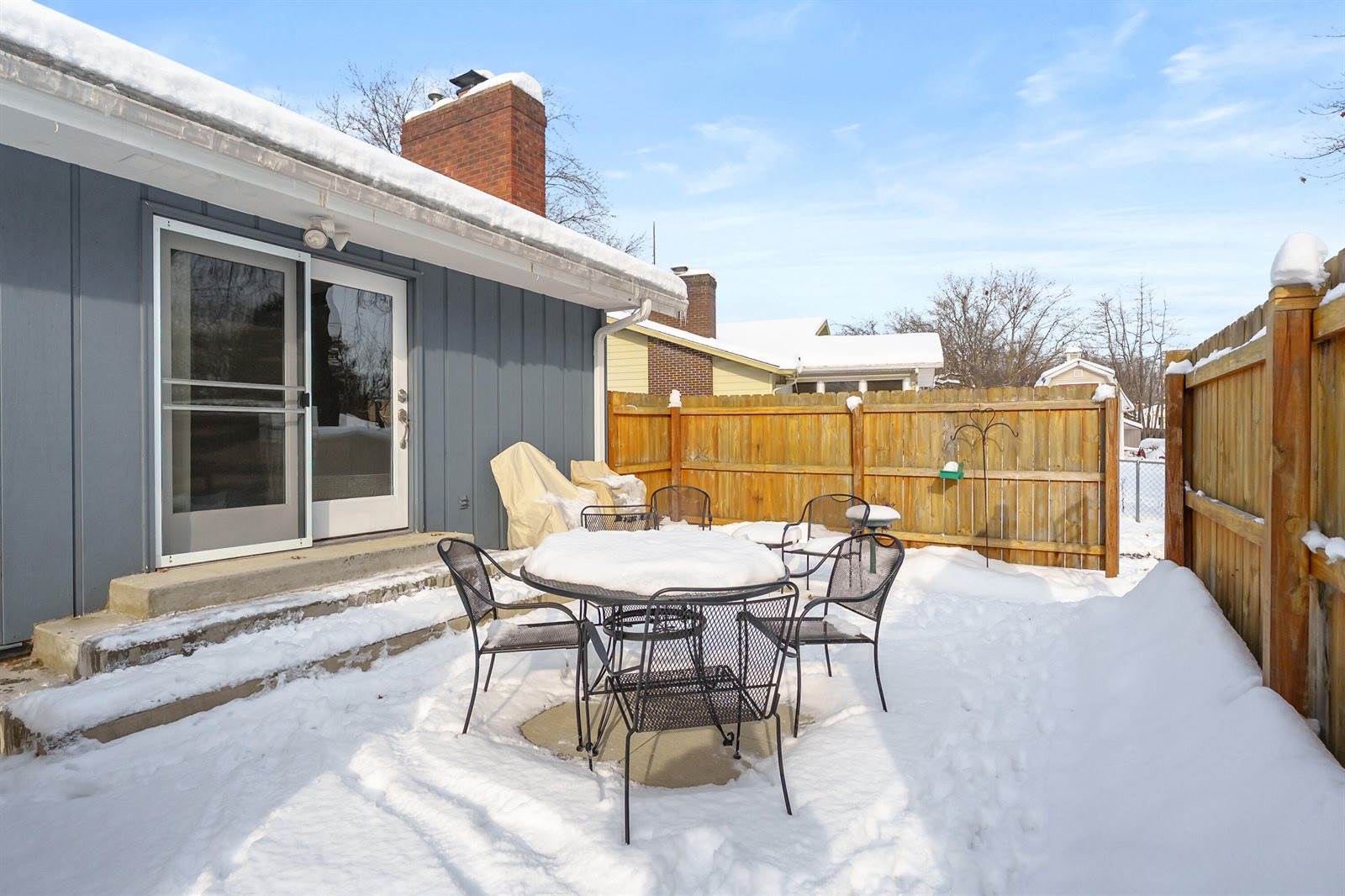 201 Mandalay Drive, OshtemoCharterTownship_Kalamazoo, MI 49009