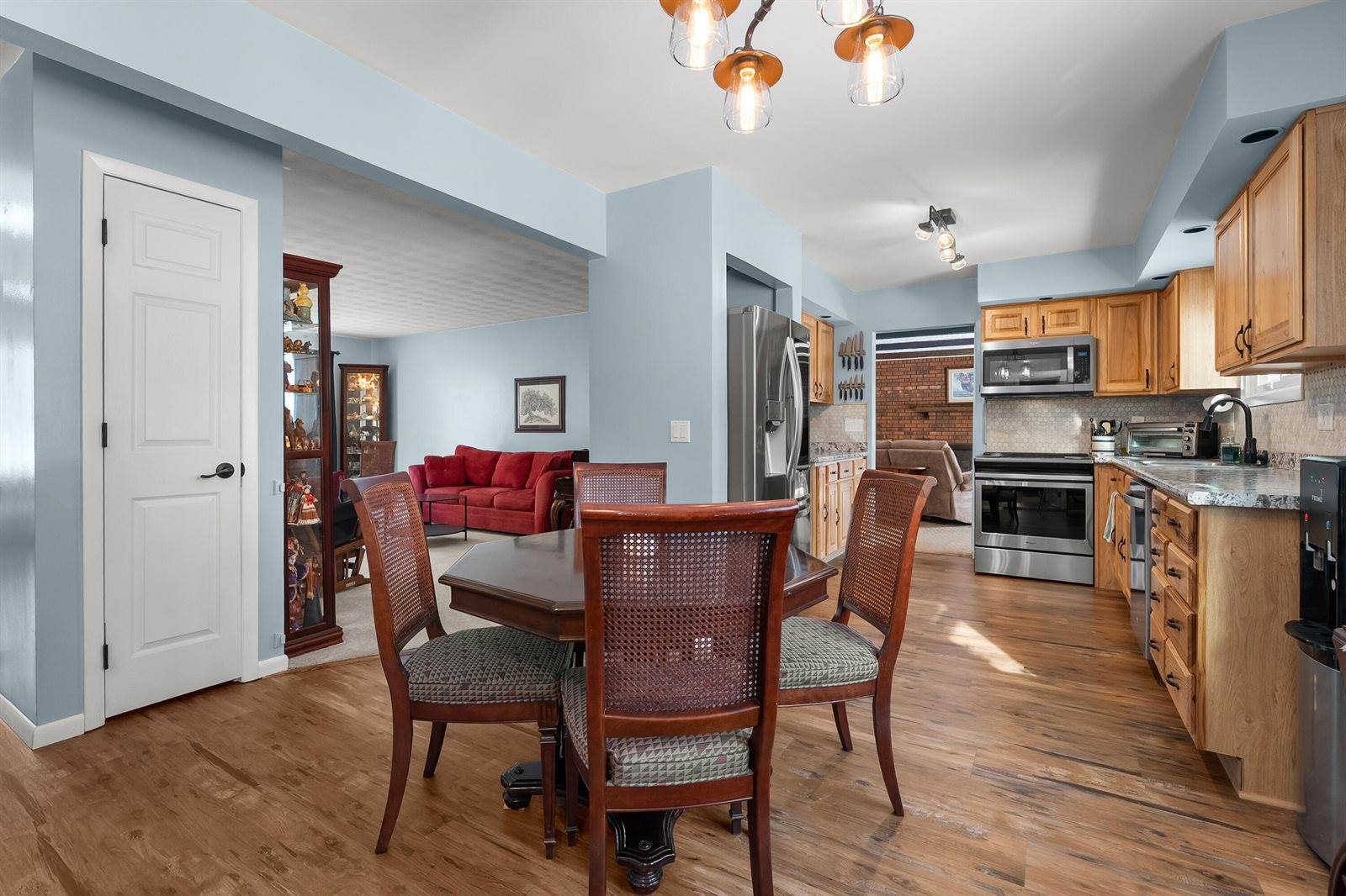 201 Mandalay Drive, OshtemoCharterTownship_Kalamazoo, MI 49009