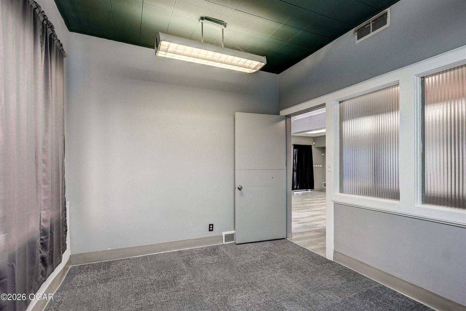 204 East 7th Street, Joplin, MO 64801