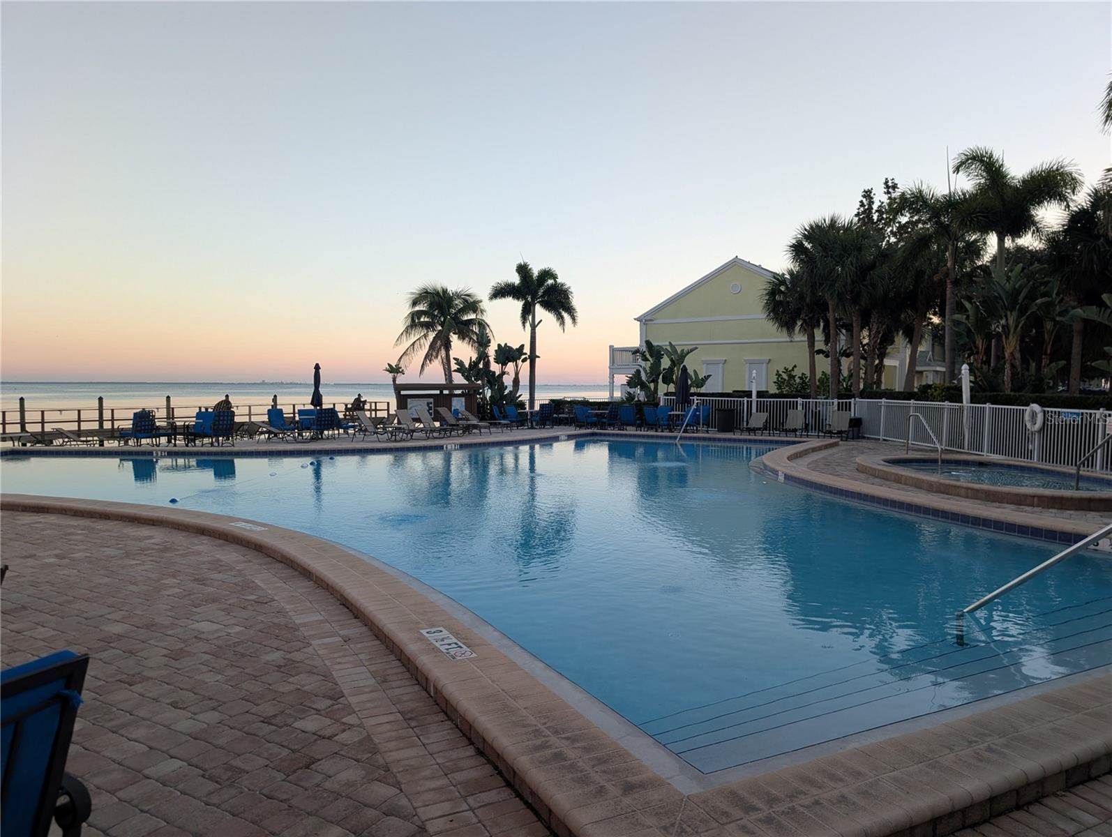 4957 Cobia Drive SE, Saint Petersburg, FL 33705