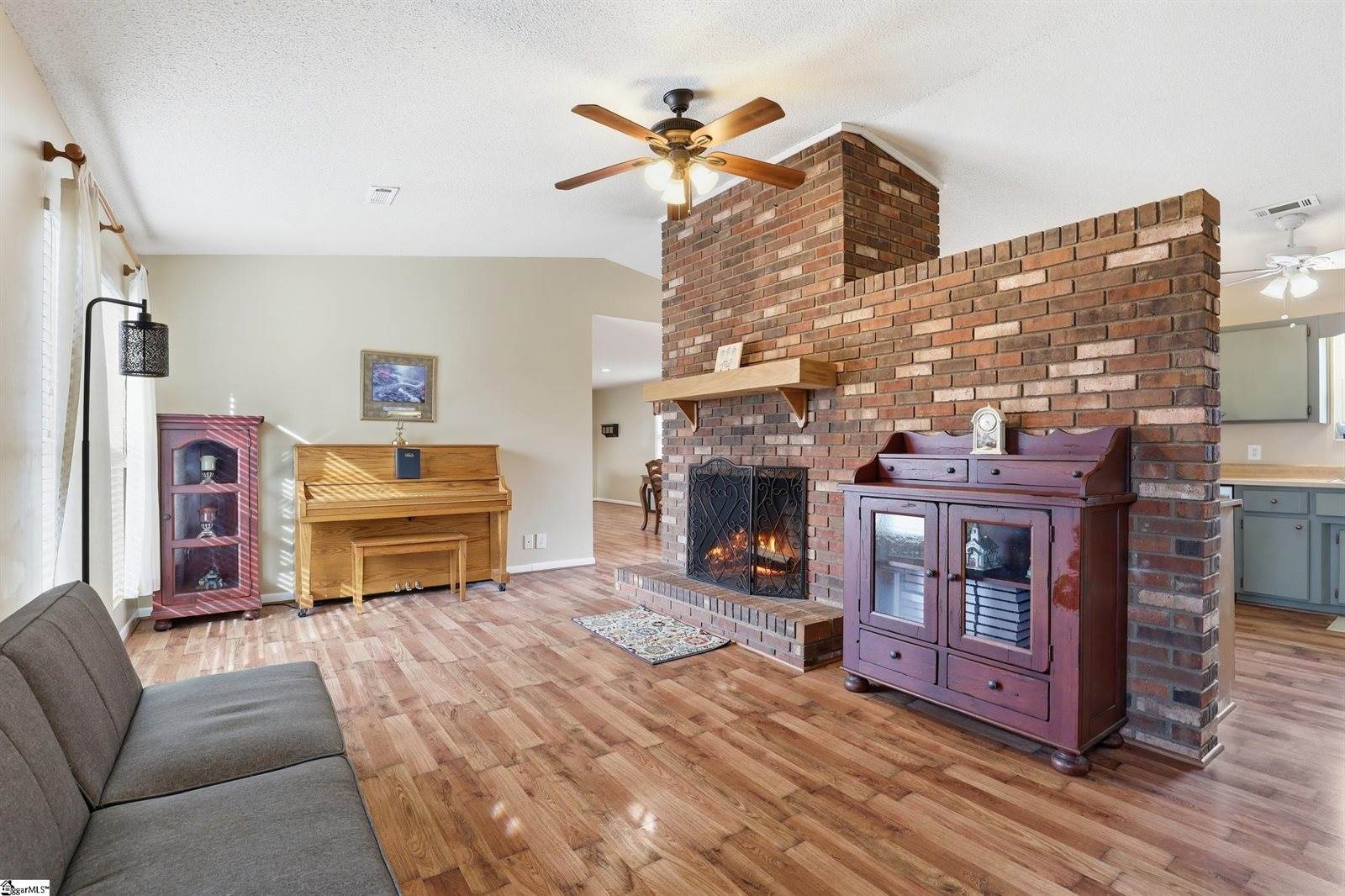 6404 Greenfield, Spartanburg, SC 29303