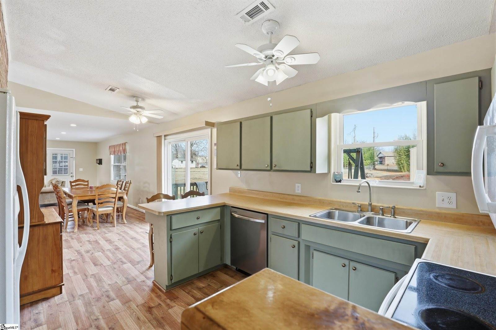 6404 Greenfield, Spartanburg, SC 29303