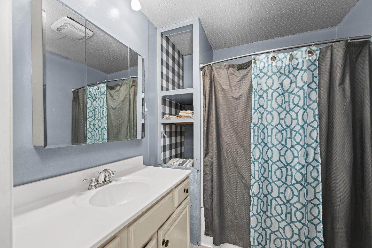 2701 47th Street, Moline, IL 61265