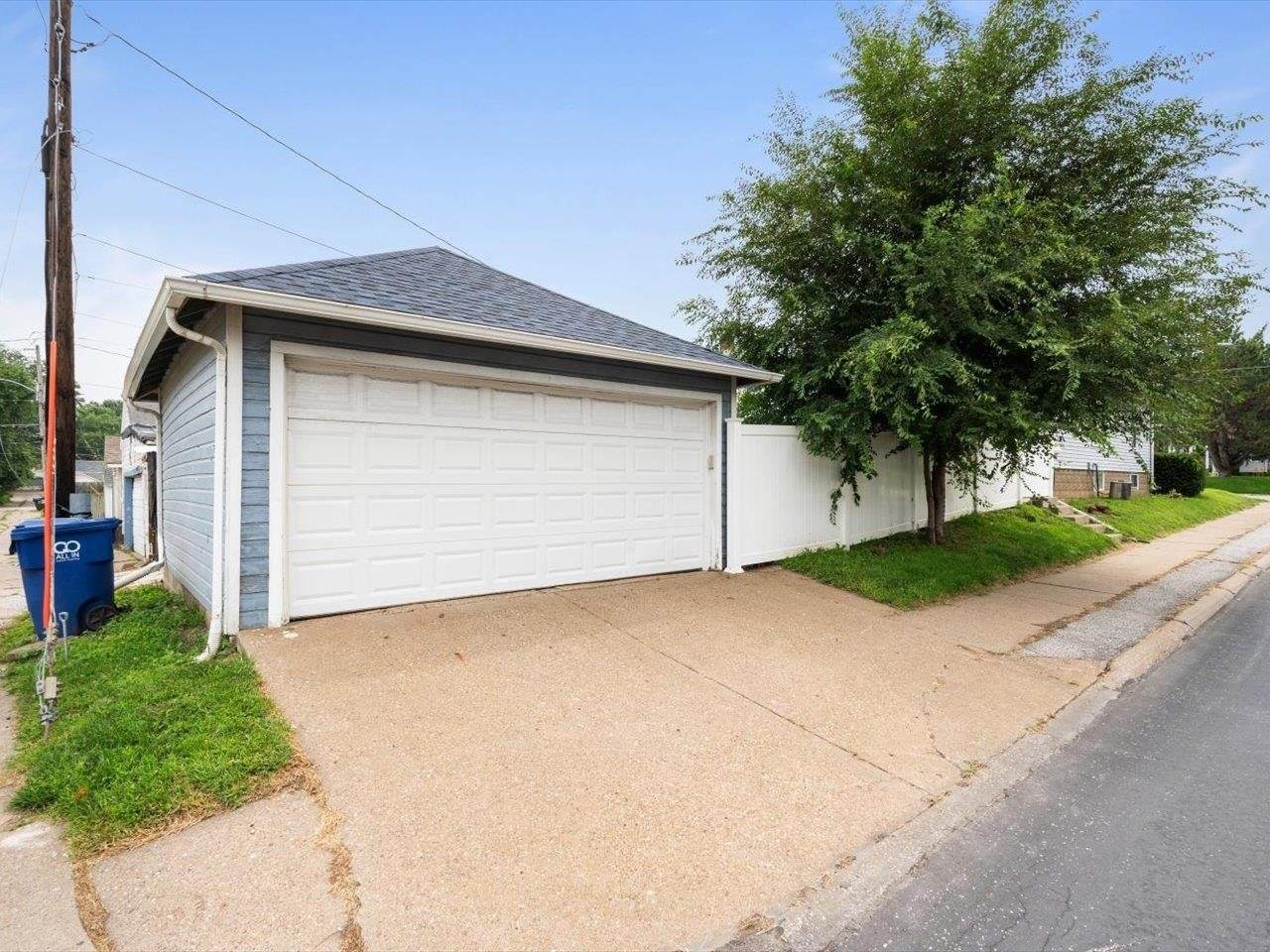 1658 West Lombard Street, Davenport, IA 52804