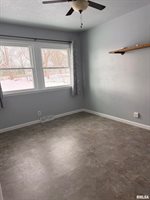 1115 Spruce Hills Drive, Bettendorf, IA 52722