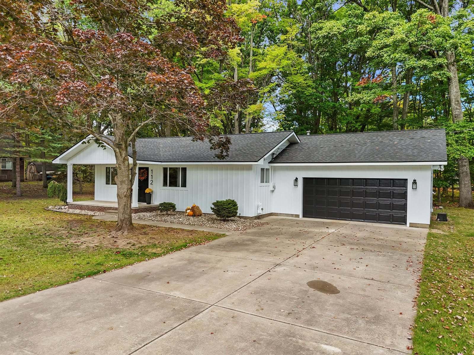 112 McKee Street, Houghton Lake, MI 48629