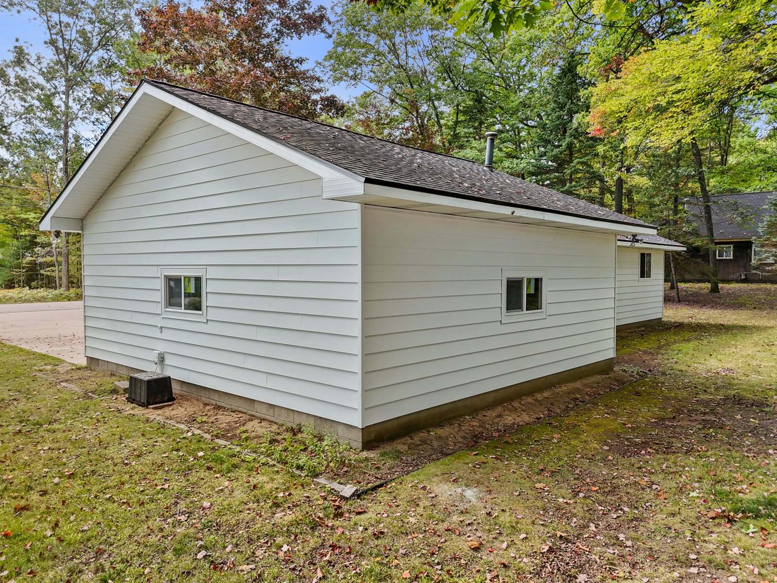 112 McKee Street, Houghton Lake, MI 48629