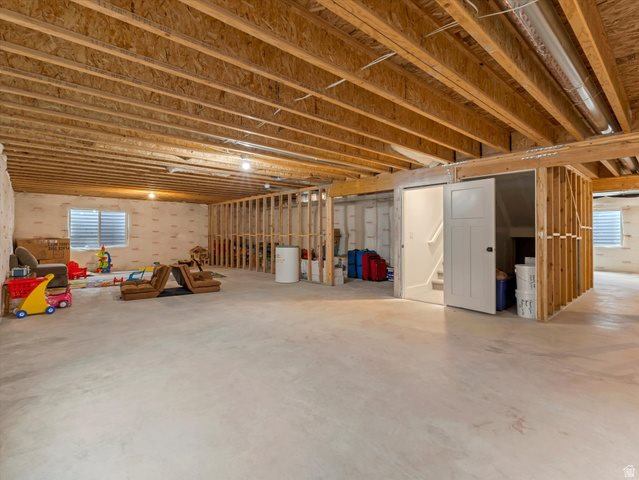 293 East Bedford Dr, Stansbury Park, UT 84074