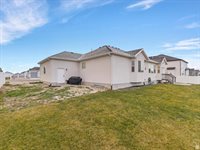 293 East Bedford Dr, Stansbury Park, UT 84074
