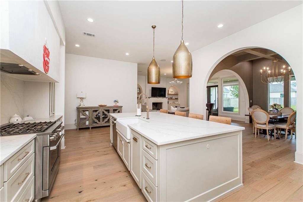 5009 Twin River Place, Covington, LA 70433