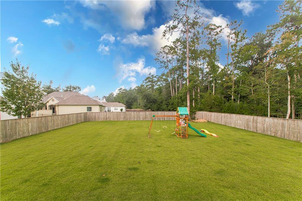 5009 Twin River Place, Covington, LA 70433