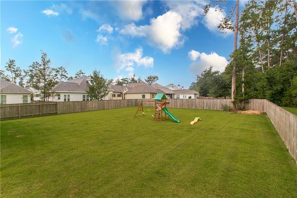 5009 Twin River Place, Covington, LA 70433