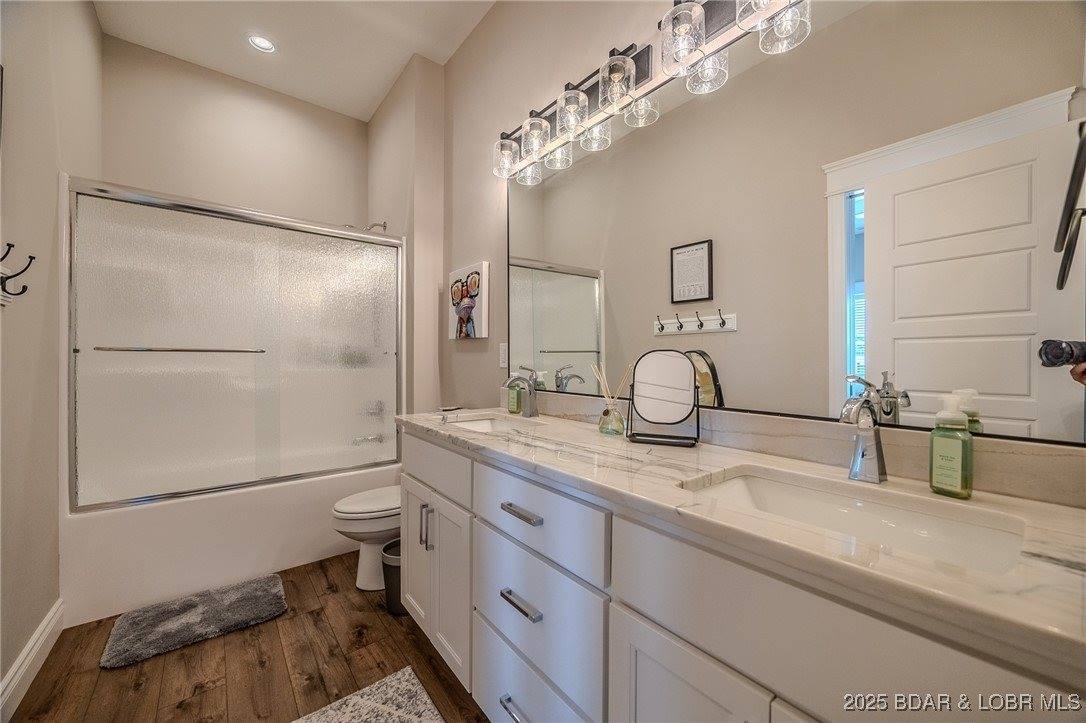 243 E Villages Estates Road, Sunrise Beach, MO 65079