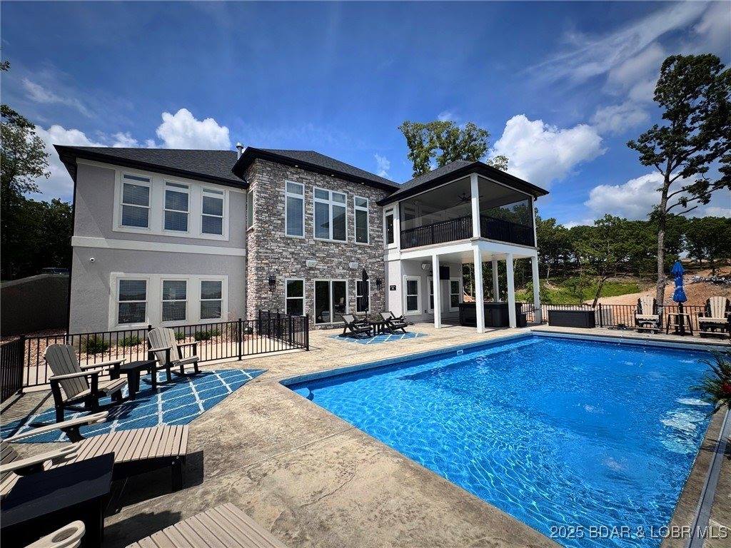 243 E Villages Estates Road, Sunrise Beach, MO 65079