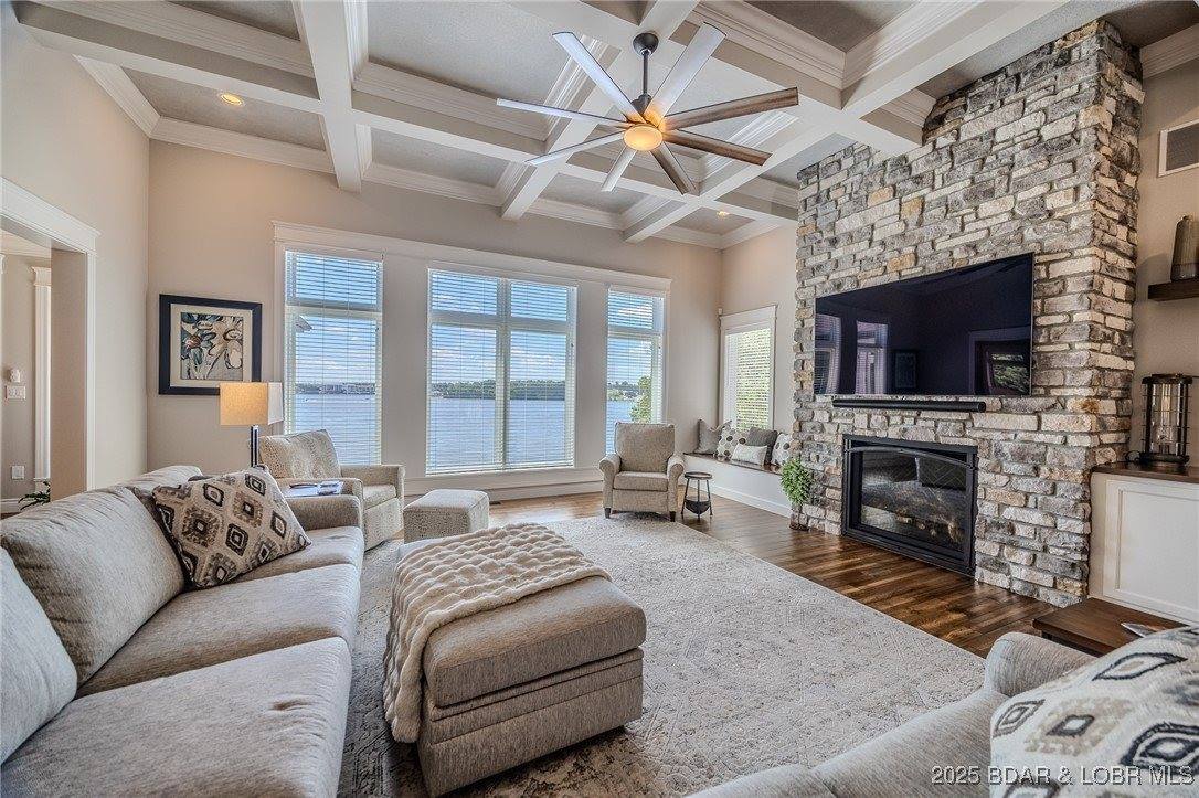 243 E Villages Estates Road, Sunrise Beach, MO 65079