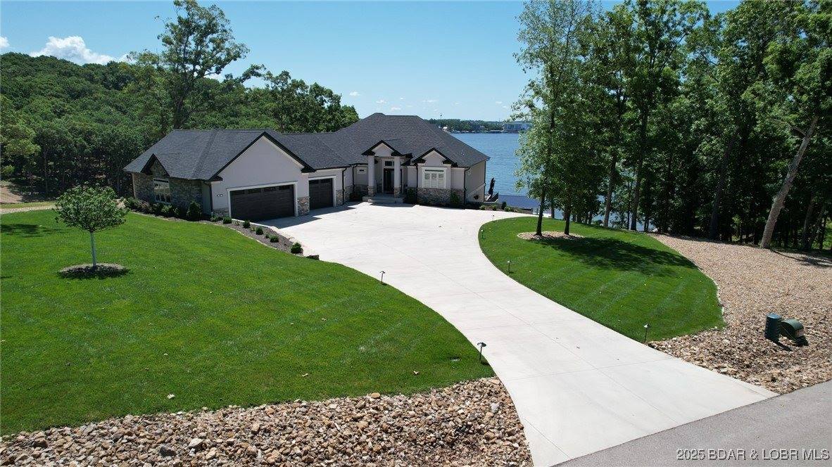 243 E Villages Estates Road, Sunrise Beach, MO 65079