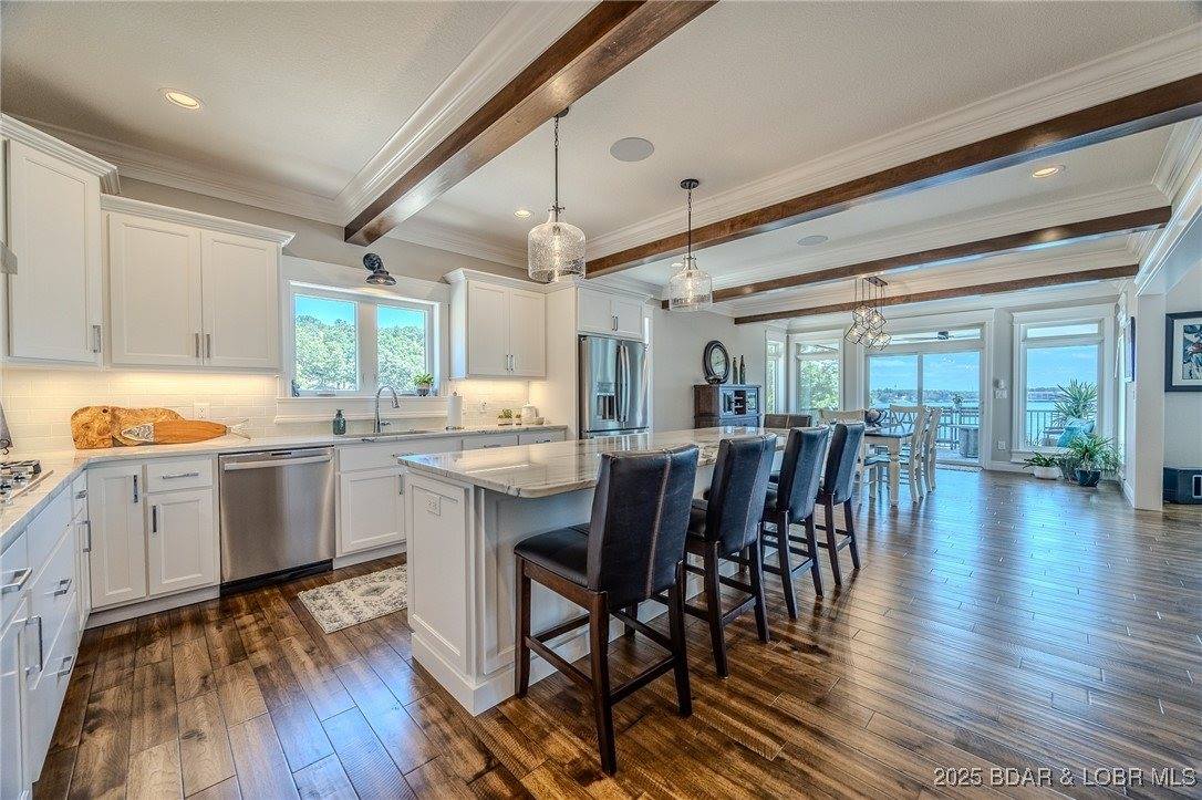 243 E Villages Estates Road, Sunrise Beach, MO 65079