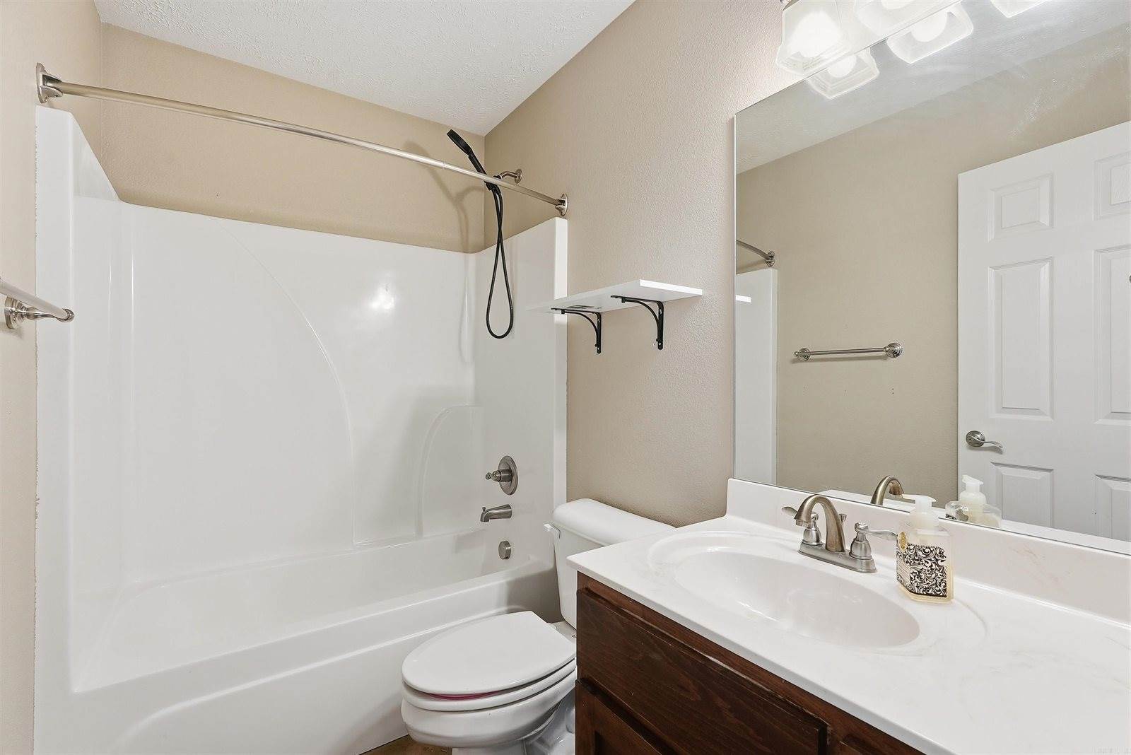 20 Golden Leaf, Greenbrier, AR 72058