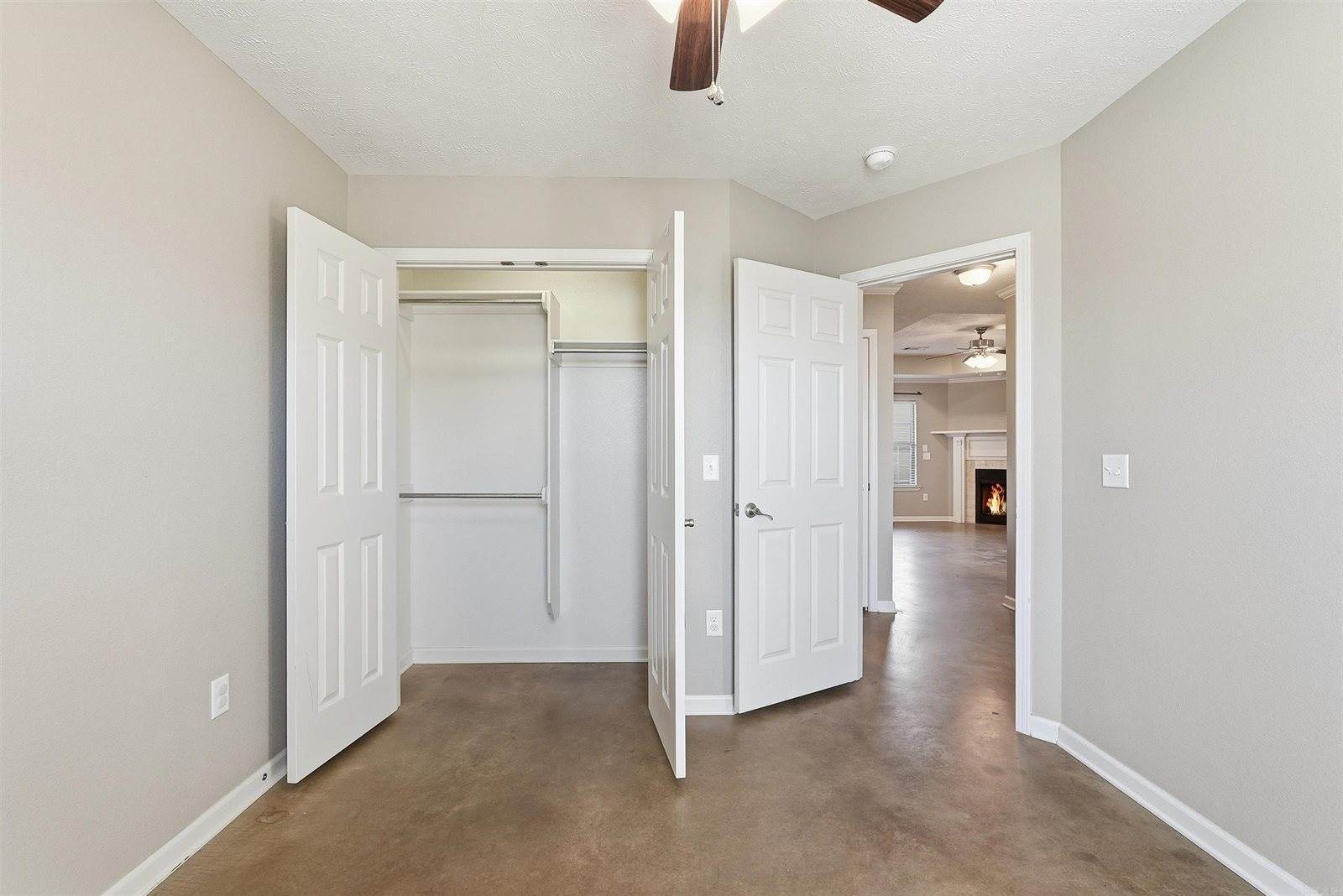 20 Golden Leaf, Greenbrier, AR 72058