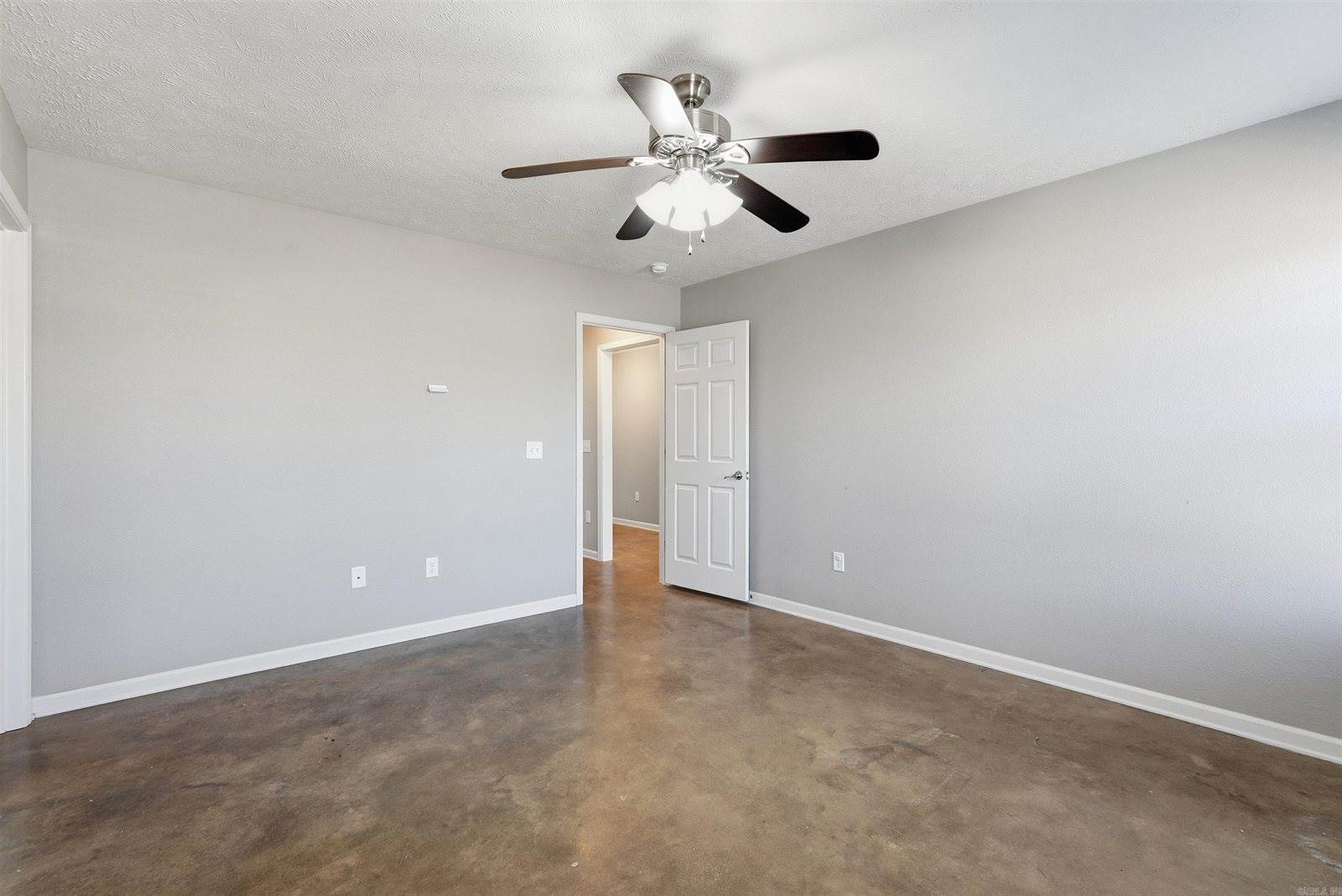 20 Golden Leaf, Greenbrier, AR 72058