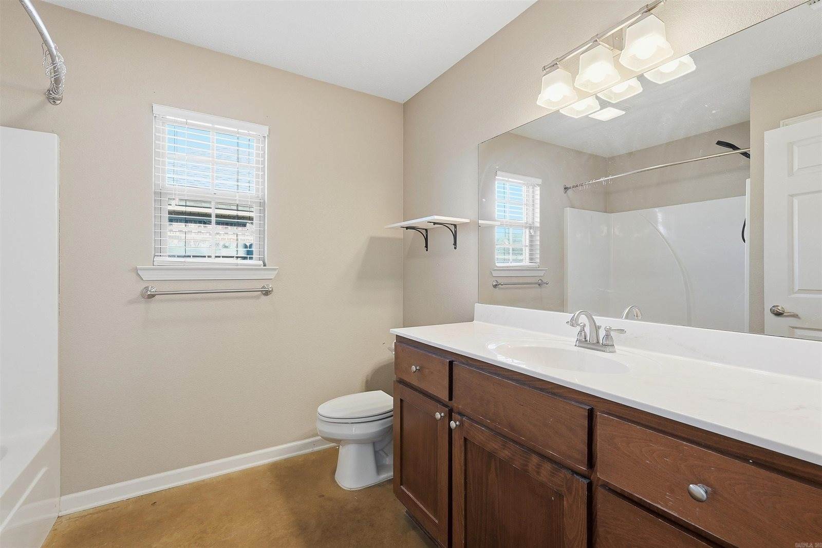 20 Golden Leaf, Greenbrier, AR 72058