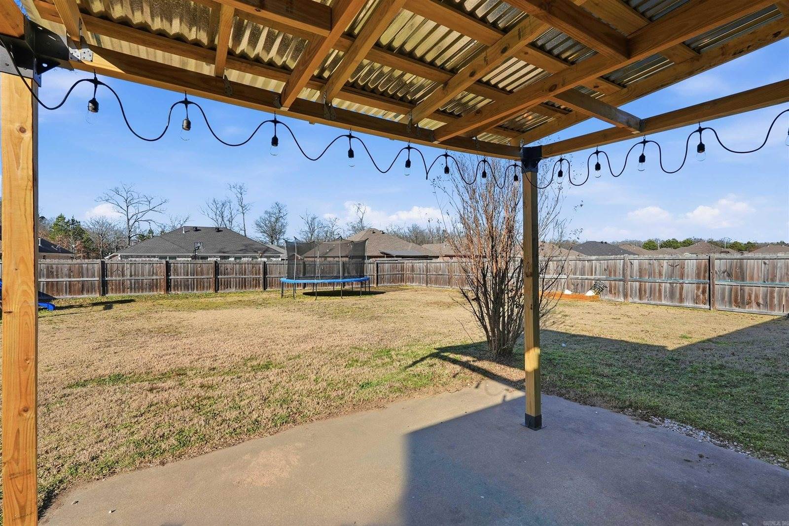 20 Golden Leaf, Greenbrier, AR 72058