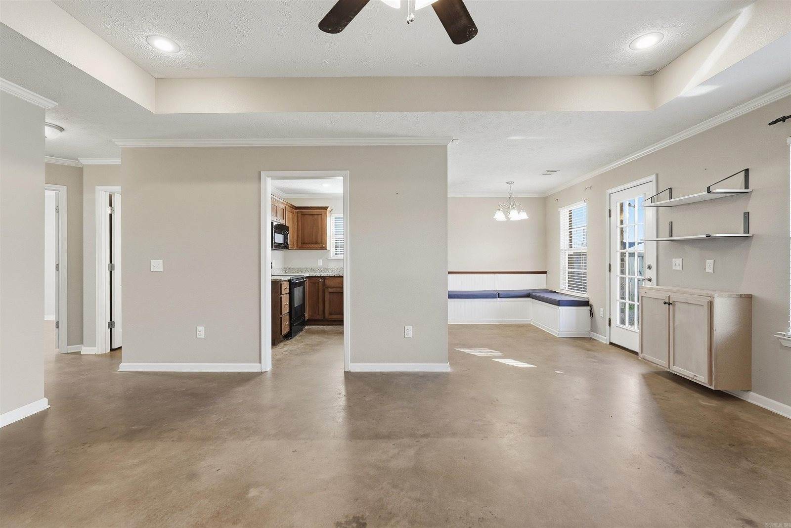 20 Golden Leaf, Greenbrier, AR 72058