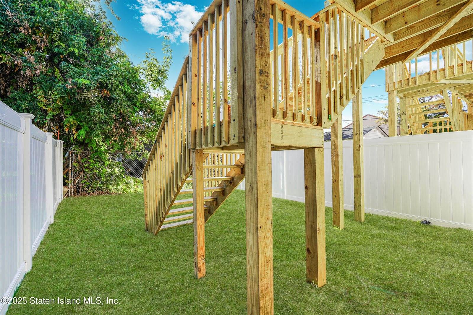 64 Hempstead Avenue, Staten Island, NY 10306