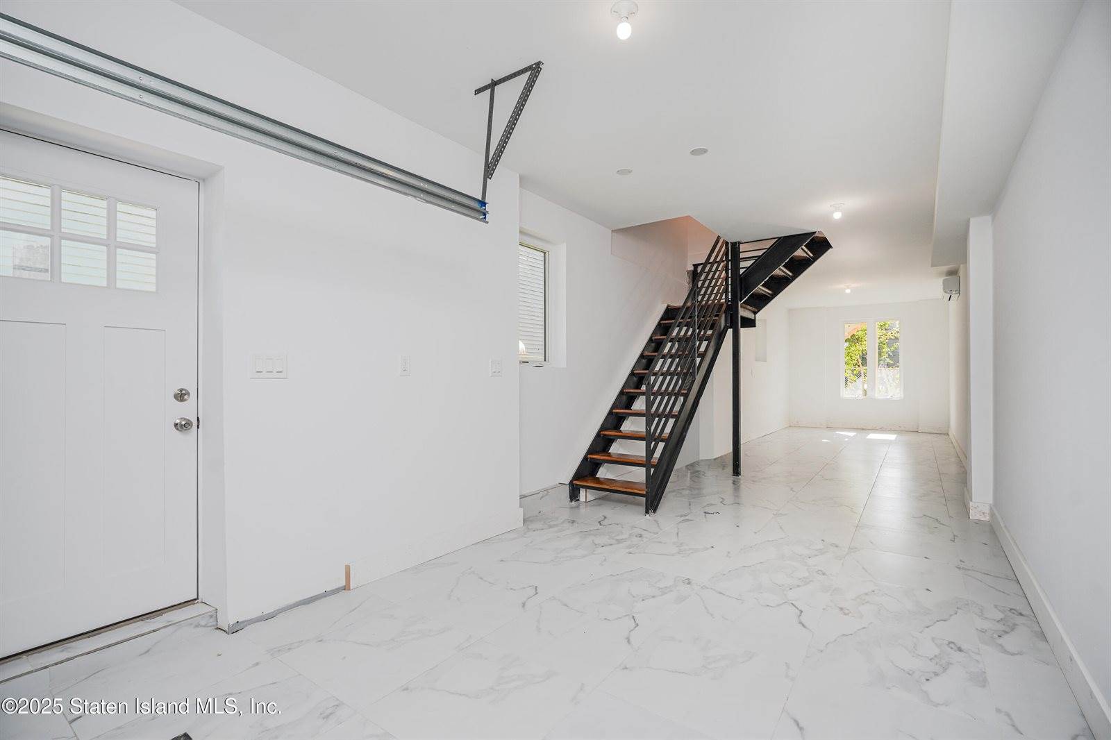 64 Hempstead Avenue, Staten Island, NY 10306