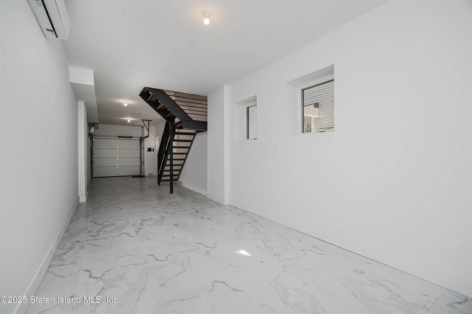 64 Hempstead Avenue, Staten Island, NY 10306