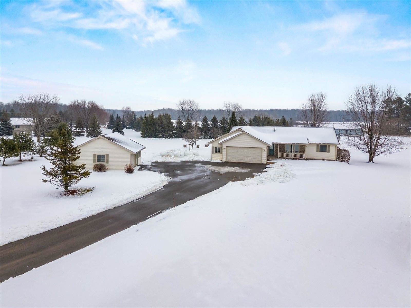 203715 Sun Ridge Drive, Spencer, WI 54479