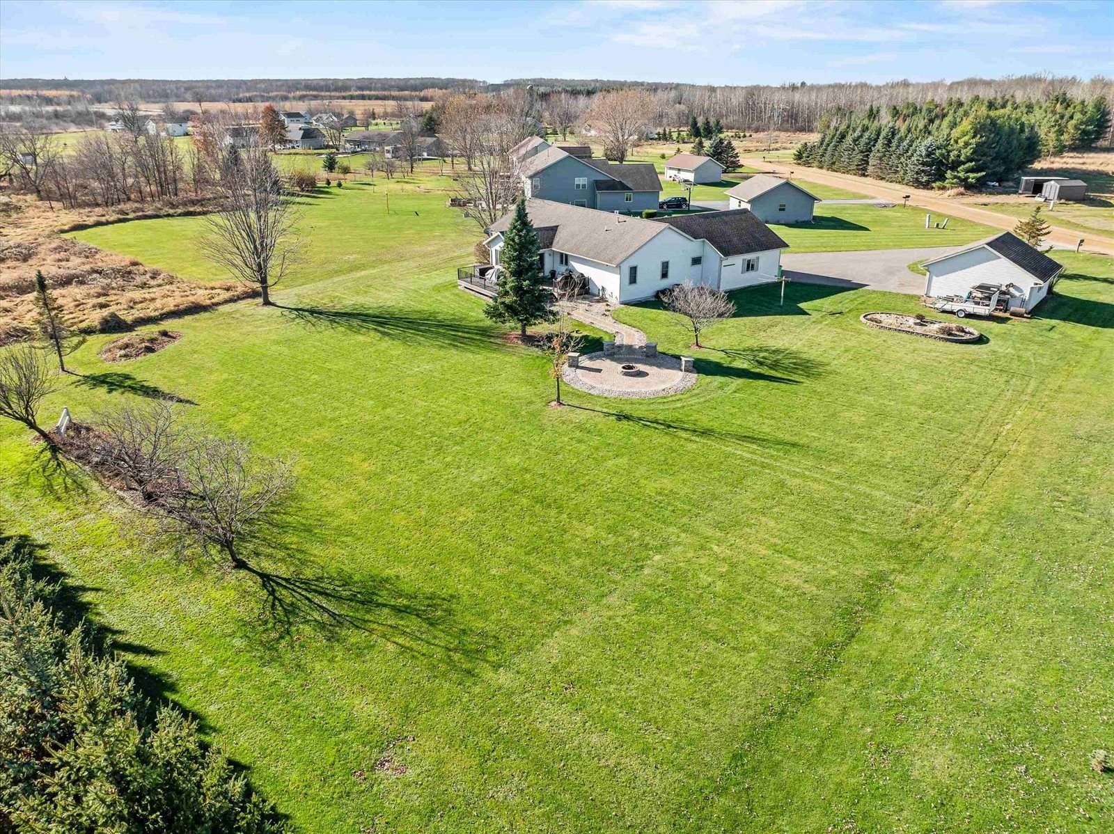 203715 Sun Ridge Drive, Spencer, WI 54479