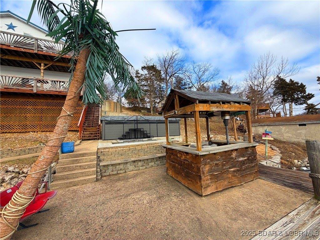 27630 Golden Point Lane, Barnett, MO 65011