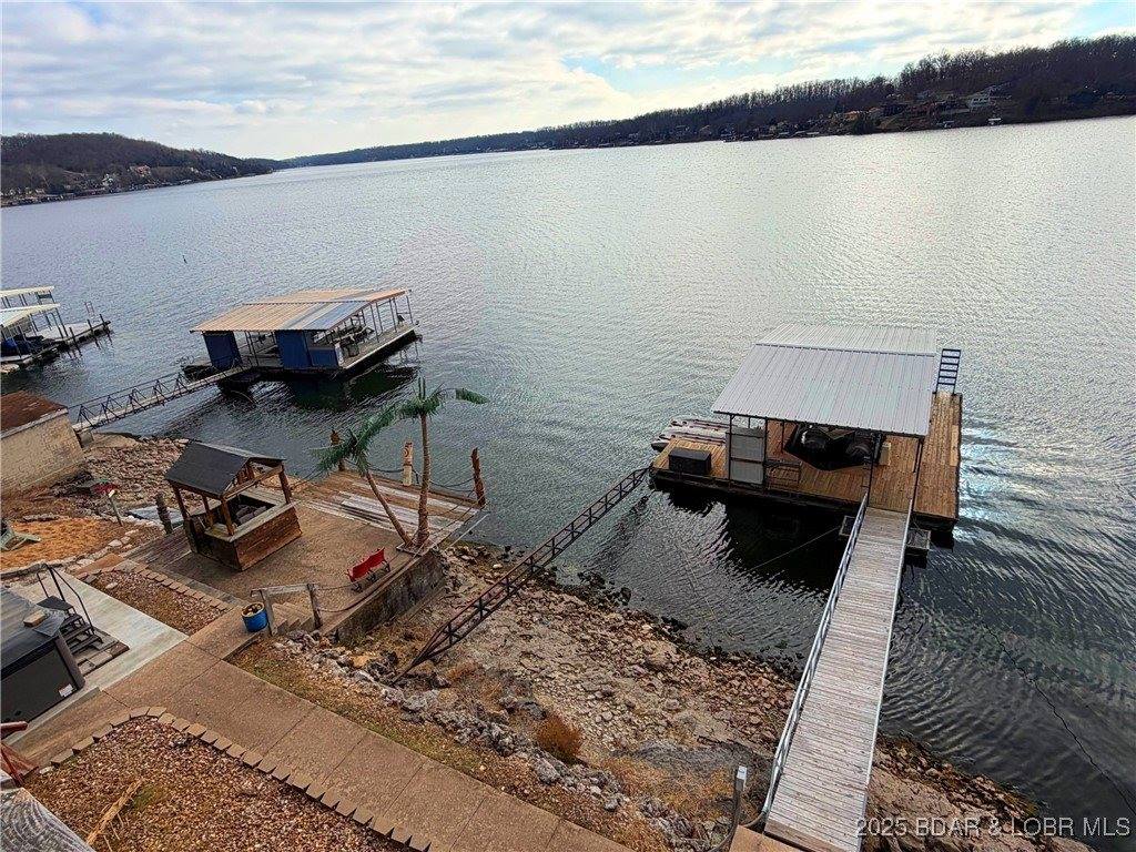 27630 Golden Point Lane, Barnett, MO 65011