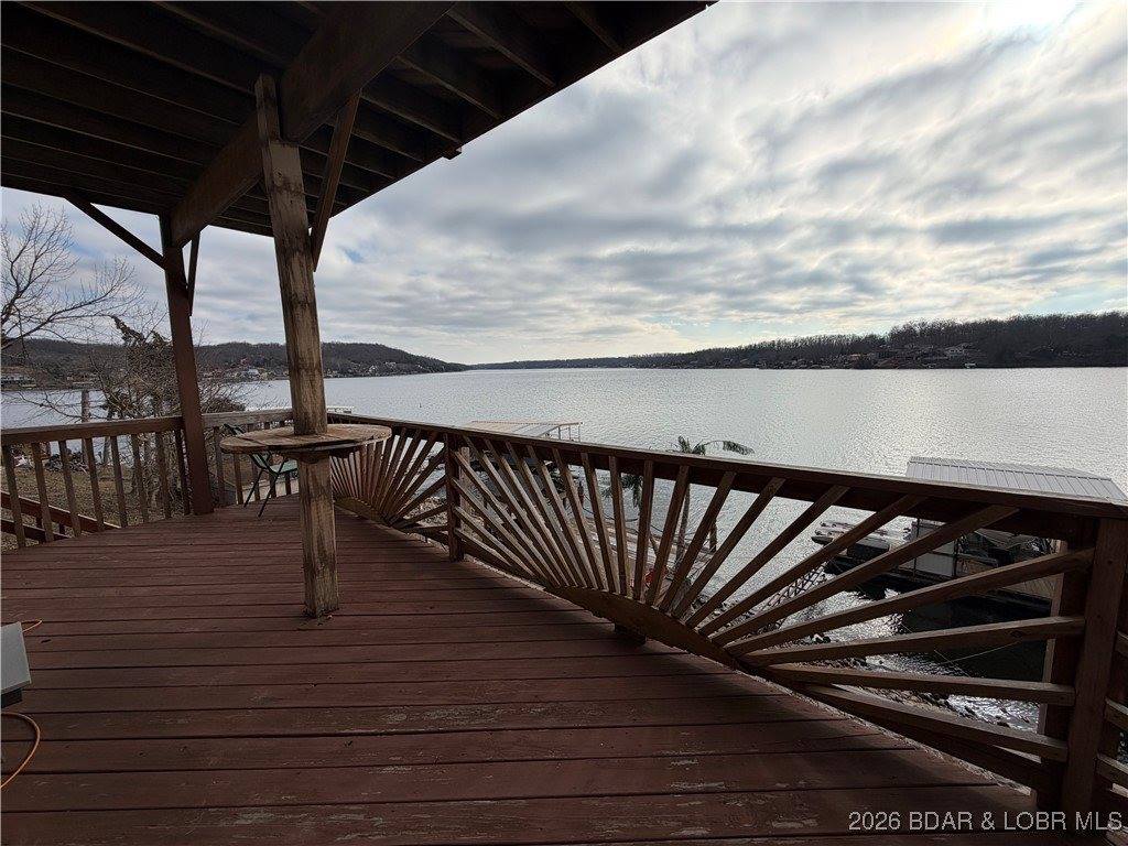 27630 Golden Point Lane, Barnett, MO 65011