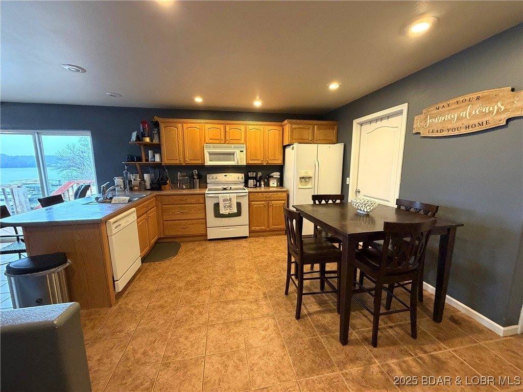 27630 Golden Point Lane, Barnett, MO 65011