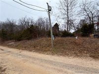 27630 Golden Point Lane, Barnett, MO 65011