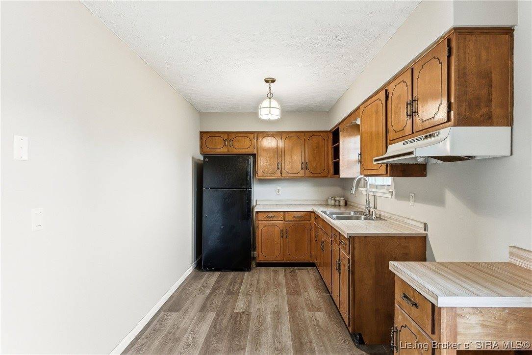 2301 Dunbar Drive, Jeffersonville, IN 47130