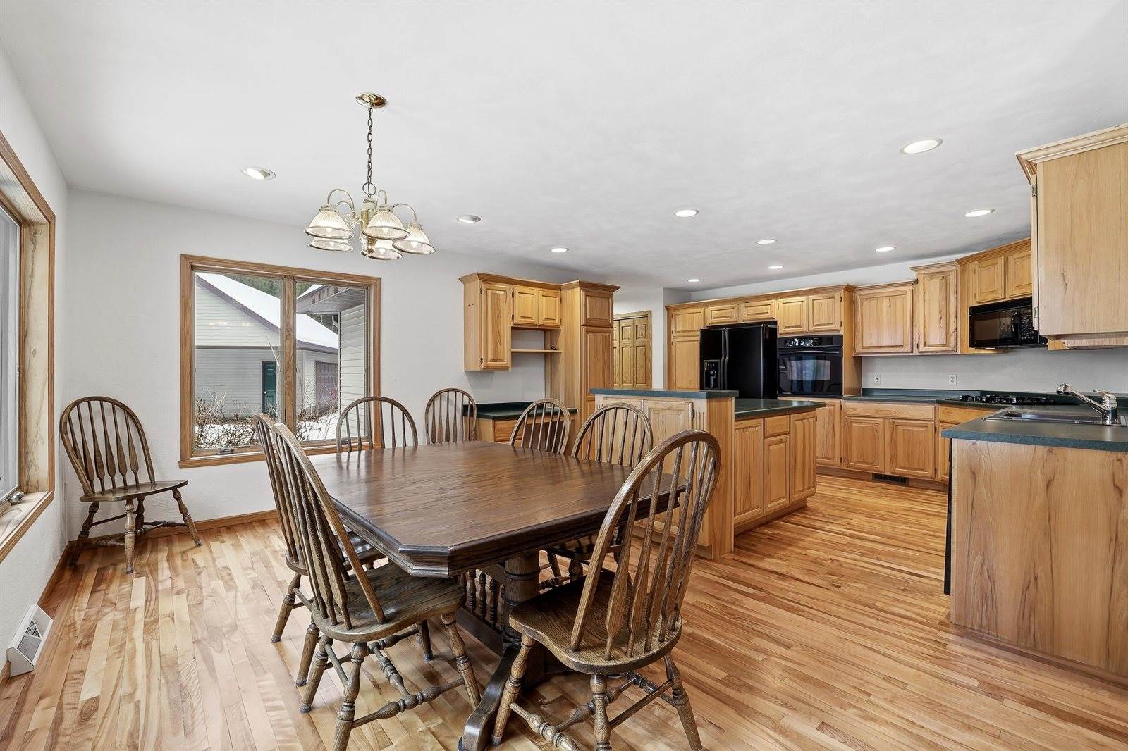 1665 S Ponderosa Drive, Stevens Point, WI 54482