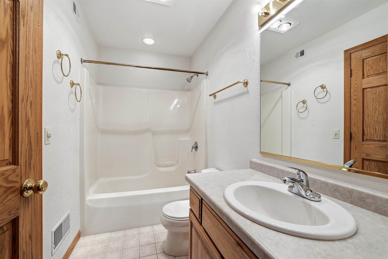 1665 S Ponderosa Drive, Stevens Point, WI 54482