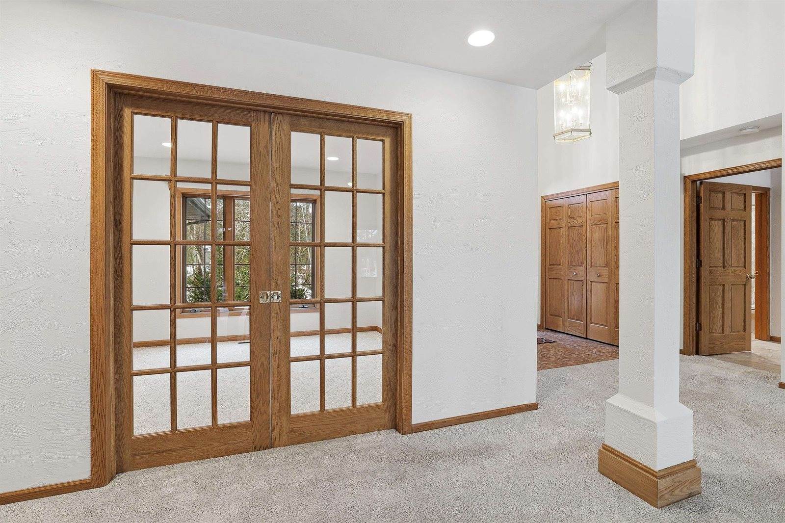 1665 S Ponderosa Drive, Stevens Point, WI 54482